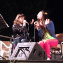 Angela e Martina in Vamos a bailar