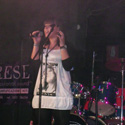 Linda durante l'esibizione